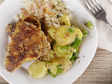 You can also use loin chops because they are leaner than center cut chops. Pork Loin & Sauerkraut | Commissaries