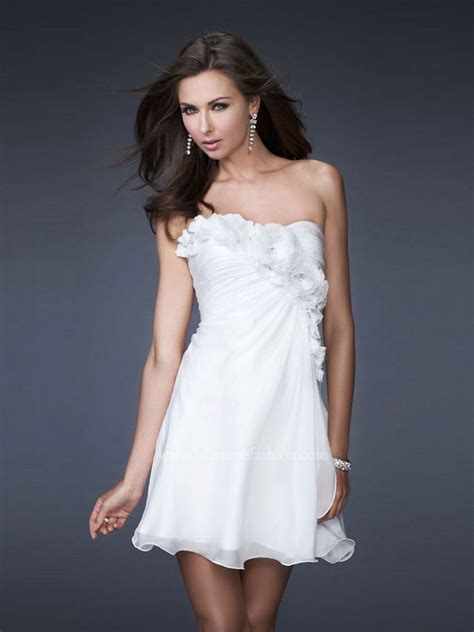 Short Length White Party Dress With Strapless Neckline And Mini Skirt