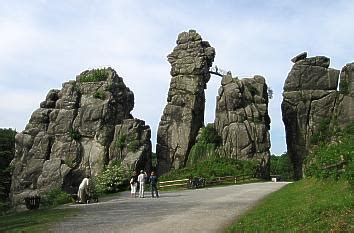 Botanischen garten in düsseldorf, barockschloss benrath, kölner dom, römisch germanisches museum, kaiserdom, in aachen, bonner münster. Quermania - Nordrhein-Westfalen - NRW - Ausflugsziele ...