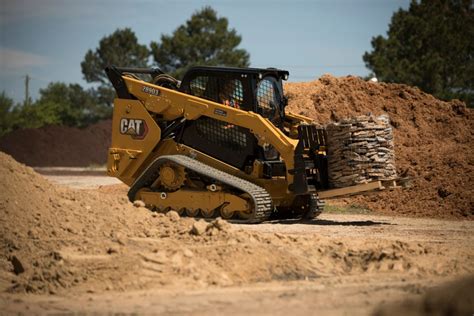 New Caterpillar D3 Series Skid Steer And Compact Track Loaders Rolled