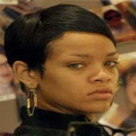 Hot Topic October 6 2023 Rihanna No Makeup