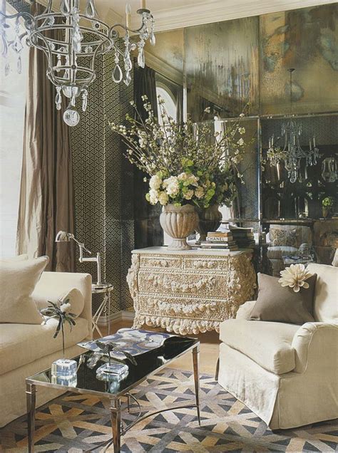 Antique white living room furniture. Fashionably Elegant Living Room Ideas - Decoholic