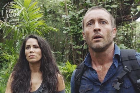 Hawaii Five 0 First Look Michelle Borth Returns In Romancing The