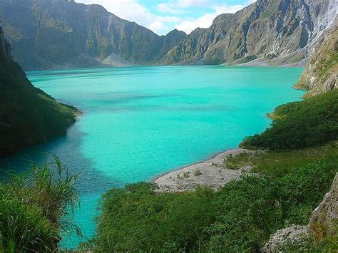 The mountain is an active stratovolcano and is located about 3 hours north of manila and sits on the cabusilan mountain range on the intersecting borders no one ever paid attention to mt. the crater lake of Mt. Pinatubo Volcano in Zambales ...