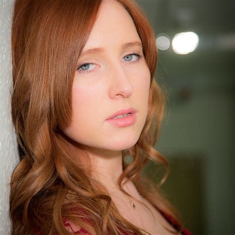 Redhead Of The Week Beautiful Red Hair Natural Redhead Go Red Ginger