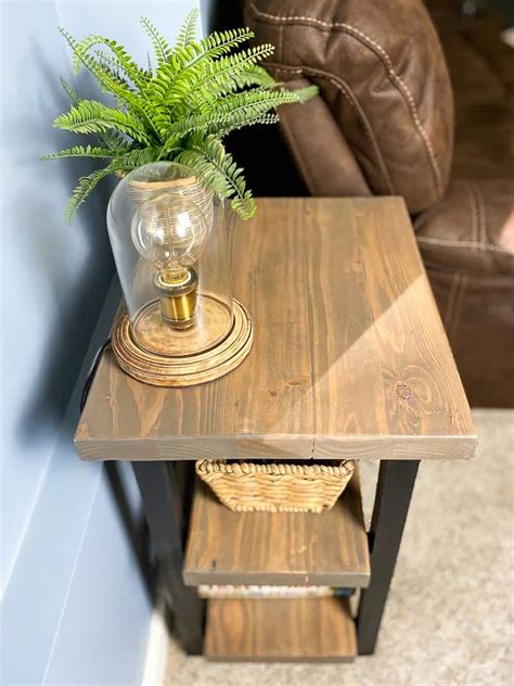 Diy Rustic End Table With Plans The Handymans Daughter