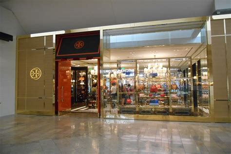 Oui, je souhaite recevoir des offres et des mises à jour concernant les produits, les services, les promotions, les offres spéciales, l'actualité et les événements de tory burch par email. Tory Burch - Century Electric