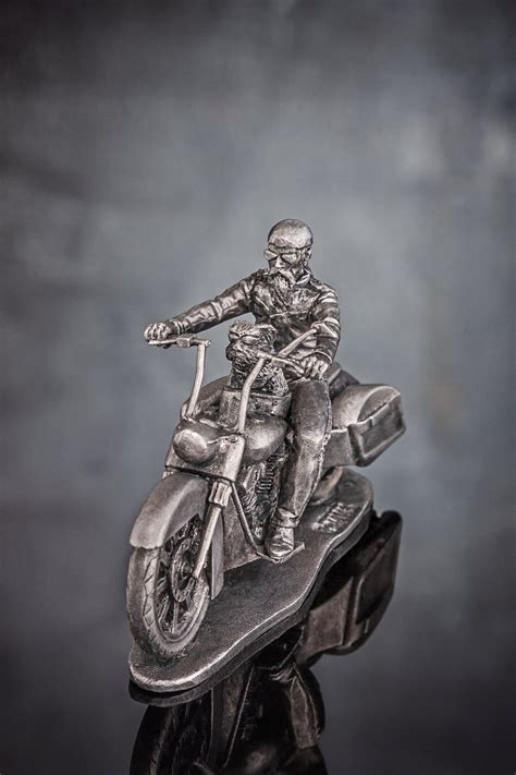 Maybe you would like to learn more about one of these? Motorcycle model fan gift Classic Rider with Dog Rough ...