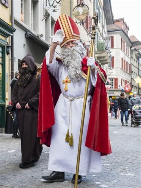 Santa Claus Around The World Traditions Of Christmas Around The World