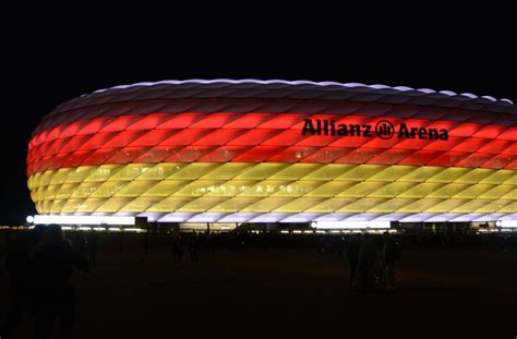 Hier findest du den kompletten spielplan der em 2021 sowie die ergebnisse aller spiele. Fußball-Europameisterschaft 2020 in München: Der Verkauf ...