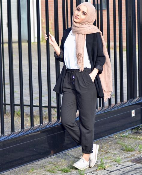 Pinterest Adarkurdish Gaya Kasual Gaya Hijab Gaya Berpakaian