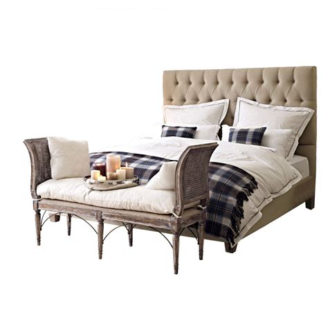Lassen sie sich von unserer. Hocker Vor Dem Bett Good Perfect Sitzbank Vorm Bett Bank ...