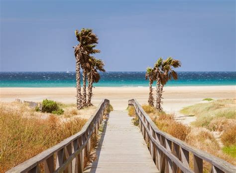 Ciudadanos y residentes permanentes de españa, así como residentes de espacio schengen de la ue (los países de la sevilla está a 1h de diferencia horaria de playa de la marina. Beach los Lances, Tarifa, Andalusia, Spain, Europe. Tarifa ...