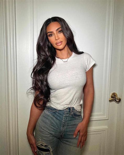 Kim Kardashian Wore The No Fail Outfit Formula That S Probably Already
