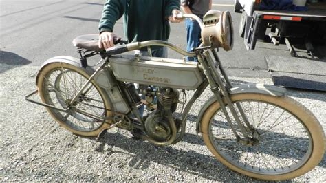 An efi was always an option since 1996 but technological changes and a concern for the environment has caused harley to make advancements. Amazing 1910 Harley-Davidson motorcycle, Single Belt, Gray,