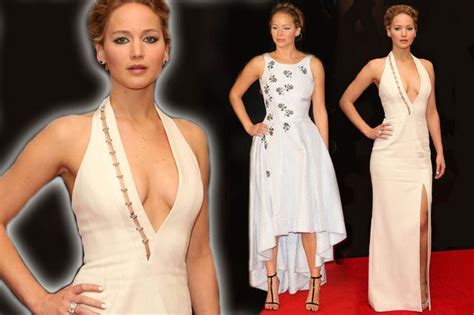 Disclaimer i am in no way affiliated with jennifer lawrence. Jennifer Lawrence slips into sexy figure-hugging gown for ...