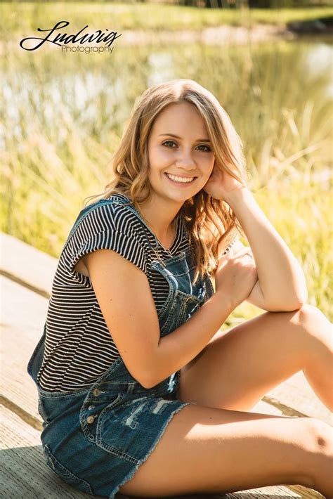 Fun In The Sun With Azure Summer Senior Portraits Outdoor Senior Photography Wyoming Based