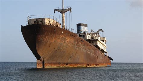 Us Ship Finds Mysterious ‘ghost Ship Whole Crew Dead What Happens