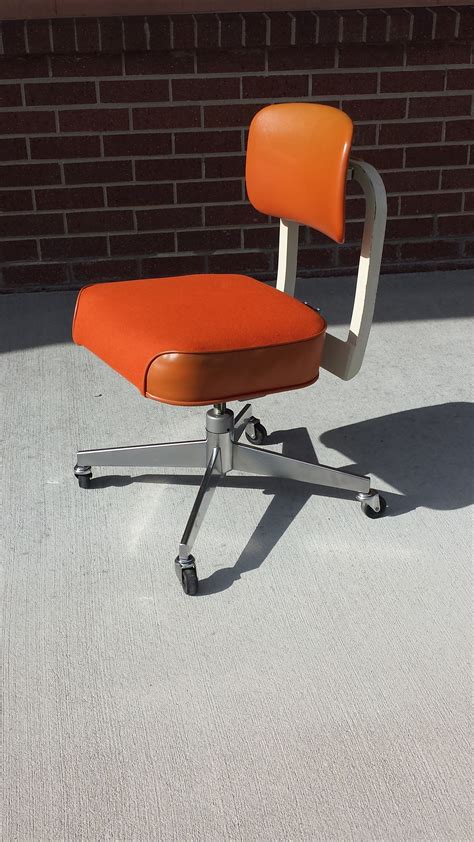 Check out our steelcase chair selection for the very best in unique or custom, handmade pieces from our furniture shops. Vintage 1970's Orange Steelcase Office Chair | Steelcase ...