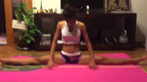 training front splits yoga stretch for beginners youtube