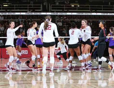 Stanford Women S Volleyball Recap No 4 Stanford WVB Advances To