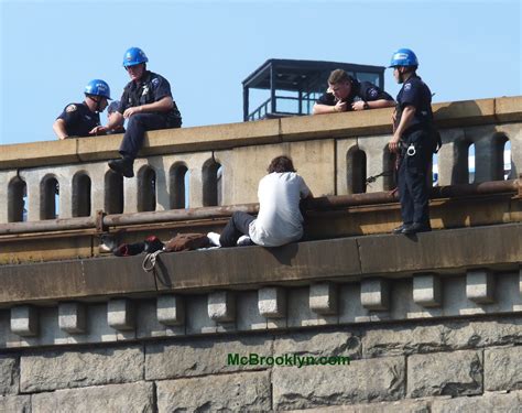 Mcbrooklyn Brooklyn Bridge Jumper Daring Rescue Sunday