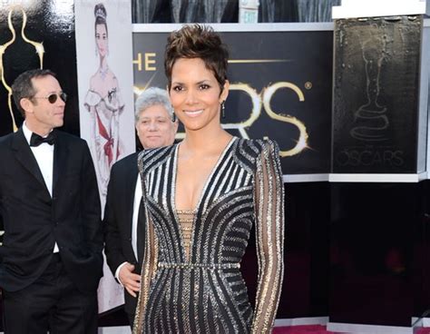 Halle Berry From Best Dressed At The 2013 Oscars E News