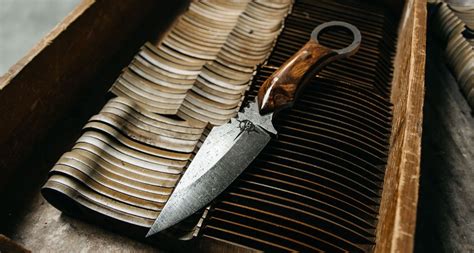 Toor Knives Brothers And Bladesmiths • Spotter Up