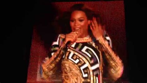 Beyonce Bow Down Flawless Yonce On The Run Philly 7514 Youtube