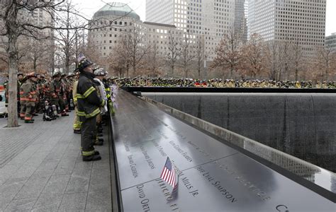 Sept 11 Memorial Honors Rescue And Recovery Workers Wsj