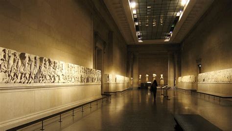 Light In Museums 4 Reasons To Use Led Lights In Art Galleries Stanpro