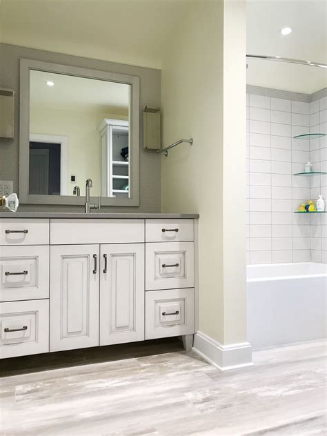 Alair Homes Winnipeg River Heights Main Bathroom Updated With