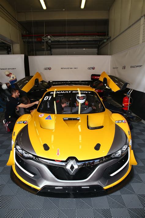 Renault Sport R.S. 01 Gets GT3 Homologation [34 New Photos] | Carscoops