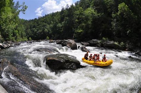 Incredible Places To Go Whitewater Rafting In Georgia Official