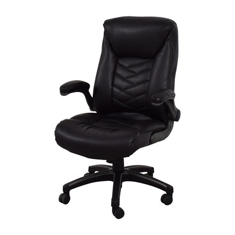 Take a look at our second hand chairs as we have a many varieties of designs to suit your company's needs. 90% OFF - Black Leather Office Chair / Chairs