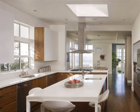 Individuals these days choose walnut cabinets which are classy and fashionable, all at the same time. Walnut Kitchens — Walnut Kitchen Cabinets Photos — Eatwell101