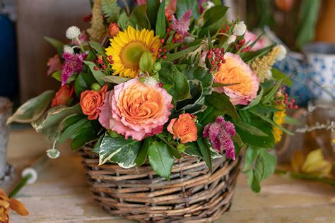 How To Create The Perfect Fall Flower Arrangement Bay Avenue