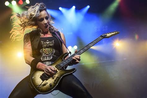 Nita Strauss ‘you Have To Be In The Zone From The First Note