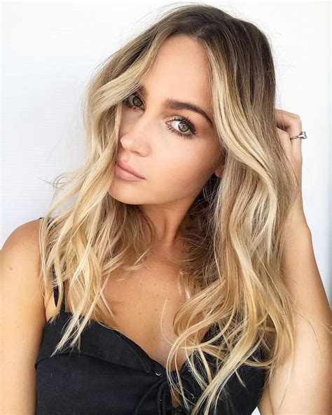 Best Blonde Highlights Ideas For A Chic Makeover In Hair Adviser Blonde Highlights