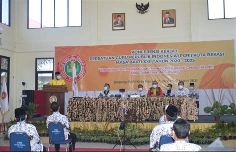 Pgri Kota Bekasi Melakukan Konferensi Kerja I Di Gedung Pgri Kota Bekasi