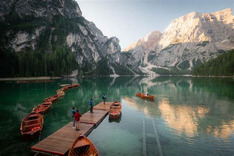 8 Step Guide For A Stress Free Visit To Lago Di Braies In The Italian