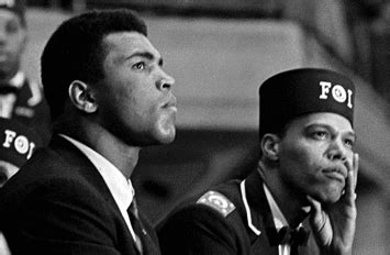 The Inspiring Story of Muhammad Ali: From Struggle to Triumph