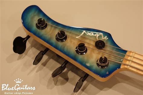 Wood Custom Guitars Vibe 4 Quilted Maple 005 Aqua Blue Burst Blue