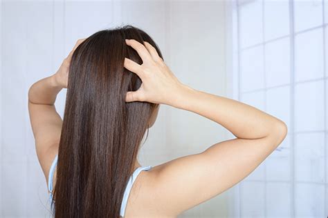 Scalp Massage For Hair Growth Benefits And How To Do It