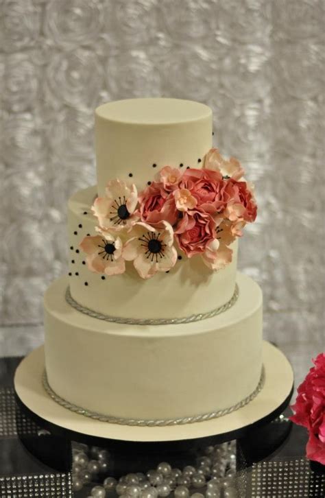 Simple Yet Beautiful Cakes By Parks Beautiful Cakes Cake White