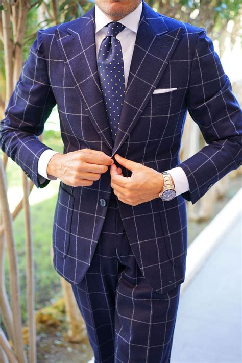 10 navy suit shirt and tie combinations | men's wardrobe essentials. Navy Blue with Yellow Polka Dots Necktie in 2020 | Suits ...