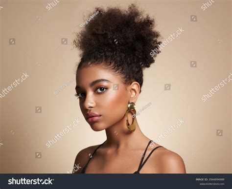2635376 Black Beauty Model Images Stock Photos And Vectors Shutterstock