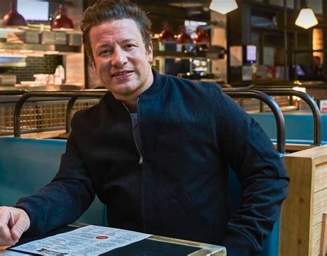 I have to say, this book is great. Jamie Oliver's Diner: os hambúrgueres do chef britânico ...