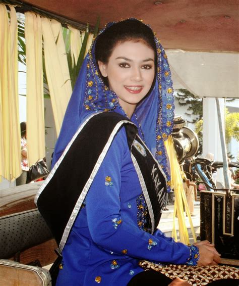 Jadi, apakah kalian tertarik untuk menuntut ilmu di salah satu di antaranya? Sekolah "Fashion" dan Agency Model di Kota Malang ...