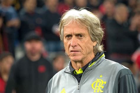 In 2003 he replaced tony pulisis as the manager of benfica who went to 11 clubs. Flamengo de Jorge Jesus teve bons momentos | Flamengo Resenha